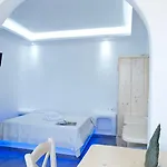 瓦瑞娜丽小型精品旅馆 Mykonos Town