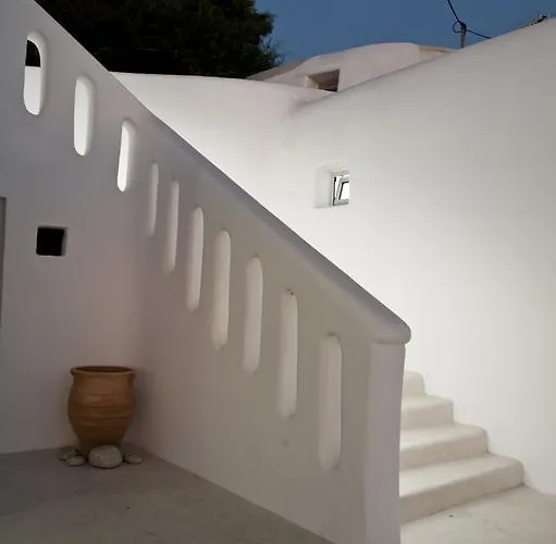 瓦瑞娜丽小型精品旅馆 2*