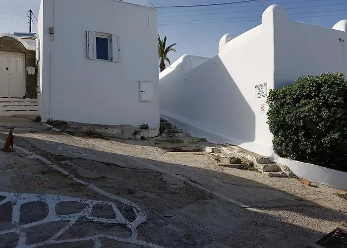 ゲストハウス Varnali Small Boutique 2*