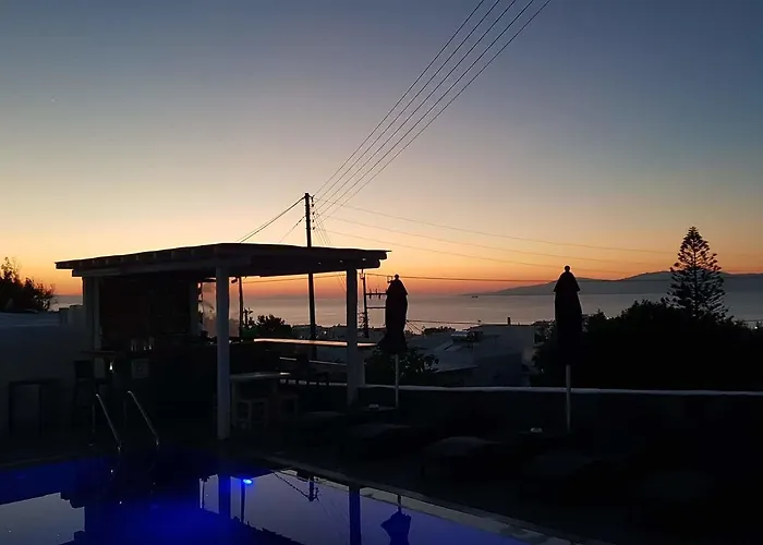 瓦瑞娜丽小型精品旅馆 2*